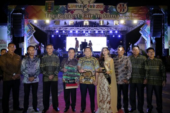 Bunda Eva Dwiana Bawa Kesenian Lampung ke Festival Budaya di China