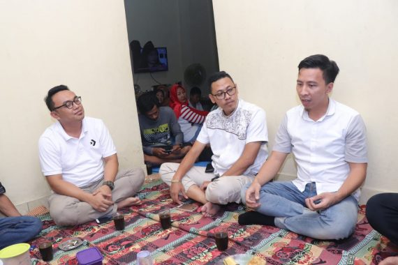 Wakil Gubernur Bachtiar Basri Silaturahmi dengan Bupati Pertama Lampung Barat HS Umpusinga