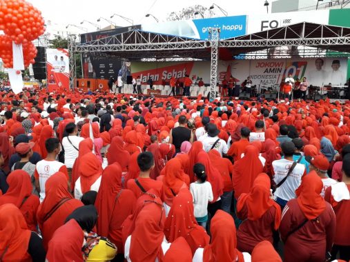 Kunjungan Kerja di Lampung, Presiden Jokowi Guyon Sebut Mau Tabok yang Suka Fitnah Dirinya