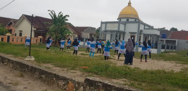 Ahmad Mufti Salim Hadiri Senam Sehat Ceria di Lampung Tengah