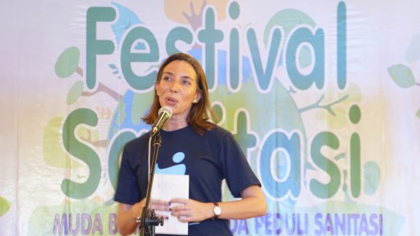 Yuni Karnelis Ajak Generasi Milenial di Bandar Lampung Apresiasi Guru