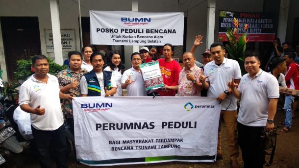 Yayasan Membangun Insan (Yasmin) Serahkan Bantuan untuk Korban Tsunami di Lampung Selatan
