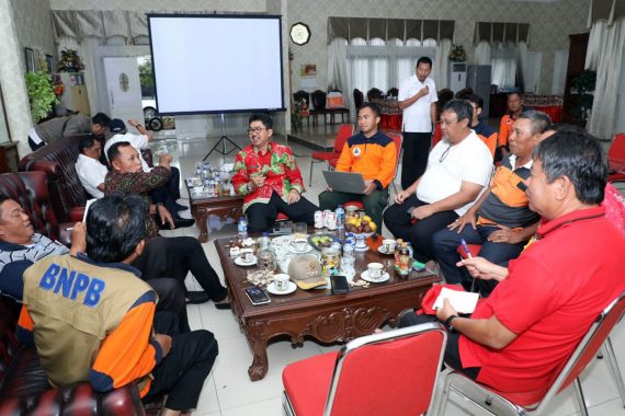 ACT Lampung dan Dinas Pendidikan Pesawaran Kirim Bantuan ke Warga Pulau Legundi