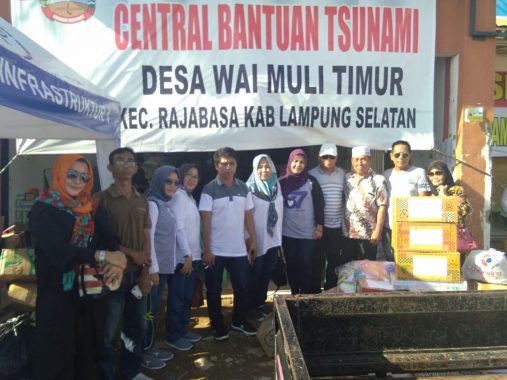 Disnakertrans Lampung Beri Bantuan Korban Tsunami di Lampung Selatan