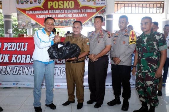Kepala BNN Salurkan Bantuan untuk Korban Tsunami Lampung Selatan