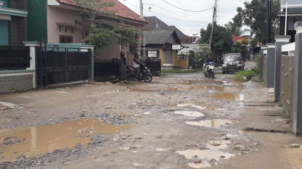 Warga Way Dadi, Sukarame, Minta Pemkot Perbaiki Jalan Nusa Indah