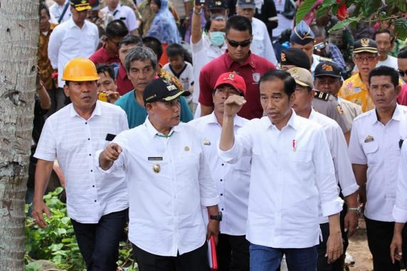 Kunjungi Korban Tsunami Lampung Selatan, Ini Janji Presiden Jokowi