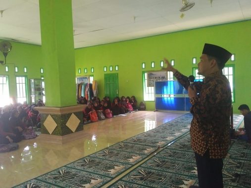 Reses di SMAN 1 Sendang Agung, Mufti Salim Puji Prestasi Sekolah