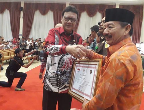 Menkopolhukam Wiranto Ajak Aparatur Desa Se-Lampung Lawan Hoax dan Sukseskan Pemilu 2019