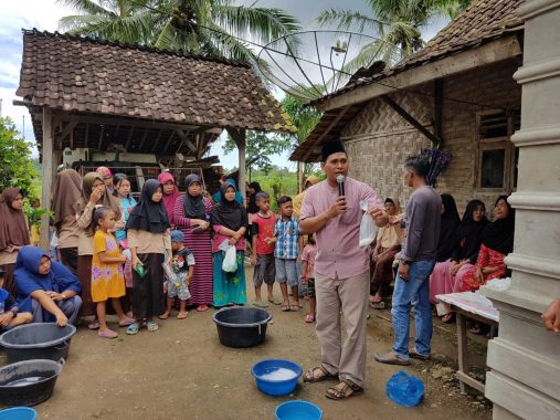 Pahlawan Usman Sosialisasikan Diri di 3 Titik di Kecamatan Bulok, Warga Antusias Menyambut