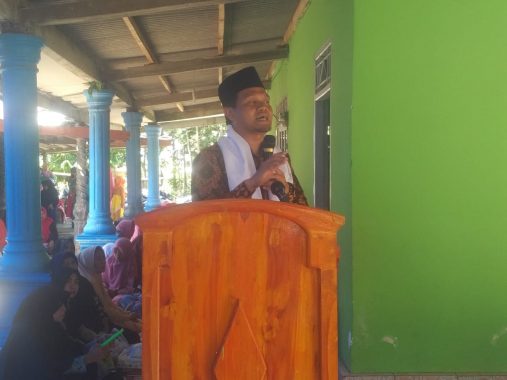 Mufti Salim Ceramah Isra Mikraj di Masjid An Nur Dusun Trinjono Kampung Terbanggiagung Gunungsugih Lampung Tengah