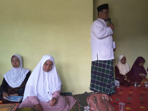 Caleg DPRD Lampung Dapil Tanggamus-Lambar-Pesbar Nomor Urut 10 Asal PKS Akhmadi Sumaryanto Ajak Jamaah Yasinan Tidak Golput