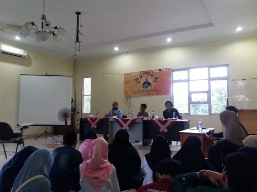 Radio Pesona KPI UIN Raden Intan Lampung Gelar Seminar Jurnalistik, Pemred Jejamo.com Adian Saputra Narasumbernya