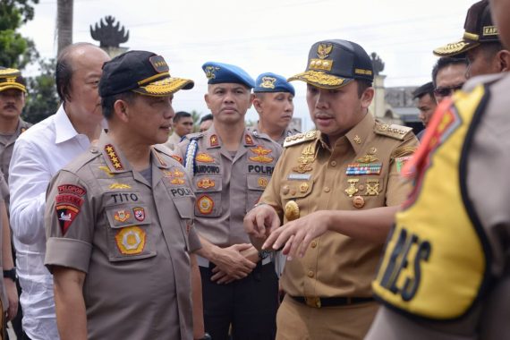 Gubernur Ridho Ficardo Dampingi Kapolri Serahkan Bantuan untuk Polres Lampung Selatan