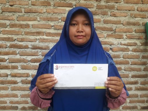IZI Lampung Berbagi: Feby Bantu Suami dengan Buka Usaha Menjahit