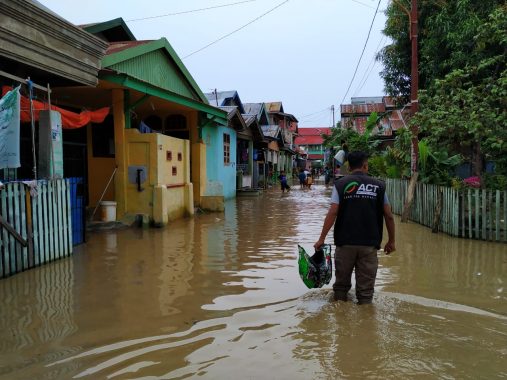 Bengkulu Dilanda Banjir, Relawan ACT Terjun Bantu Warga