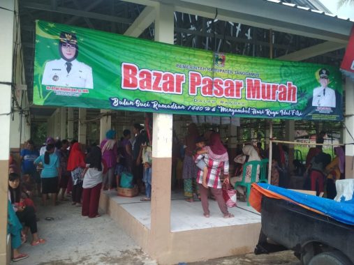Pemkab Tanggamus Gelar Pasar Murah di Pekon Tanjungan Kecamatan Pematangsawa
