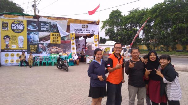 Ini yang Dilakukan Ketua Fraksi PKS DPRD Bandar Lampung Muchlas Bastari di Eks Lokalisasi Panjang, Masya Allah