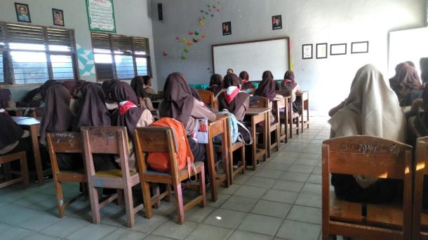 Pelatihan Jurnalistik SMK Bumi Nusantara Wonosobo Tanggamus, Belasan Peserta Bacakan Tugas Menulis