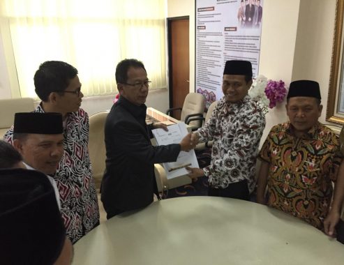Mahasiswa Peternakan Polinela Ditusuk Adik Tingkat di Islamic Center Jalan Soekarno-Hatta