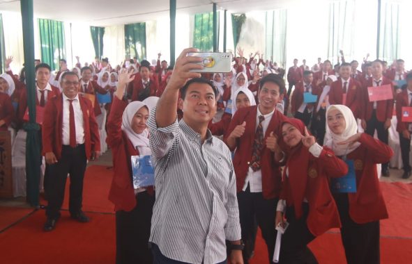 Jelang Badak Lampung Vs PSM,  Model Lampung Hanna Senang Bisa Jumpa Saudara Striker Juku Eja Ferdinan Sinaga