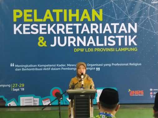 Wakil Gubernur Chusnunia Buka Diklat Kesekretariatan dan Jurnalistik LDII Lampung