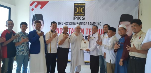 Pilkada Bandar Lampung: Daftar ke PKS, Eva Dwiana: Insya Allah Rekomendasinya ke Bunda Ya