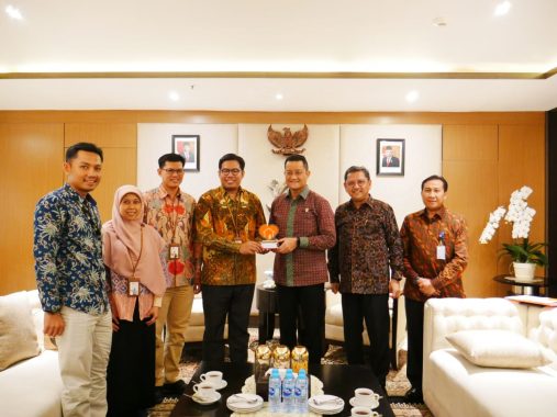 PLN Lampung Gelar Lomba Masak Nasi Goreng dan Peragaan Busana