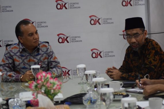 Abdul Hakim Bahas Keuangan Syariah Bersama OJK di Universitas Muhammadiyah Lampung