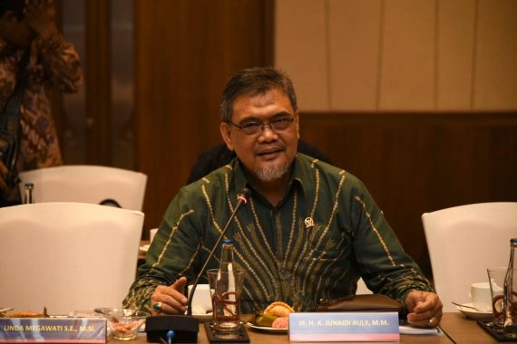 Wakil Bupati Tanggamus AM Syafii Pimpin Upacara Hari Amal Bakti Kementerian Agama
