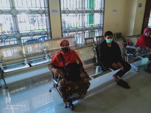 Relawan ACT Lampung Semprotkan Disinfektan di Terminal Rajabasa
