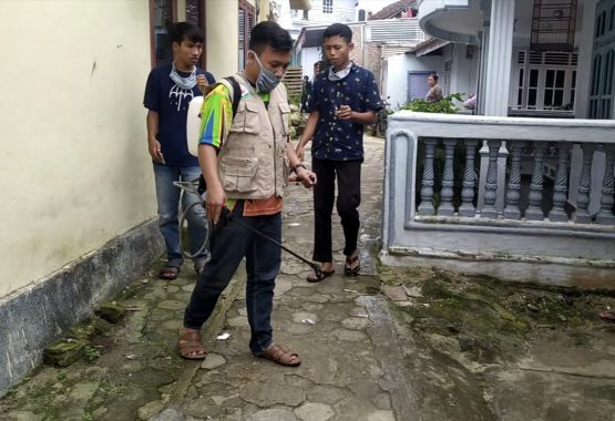 Wakil Gubernur Lampung Chusnunia Chalim Pimpin Penyemprotan Disinfektan