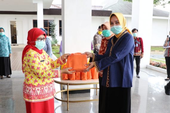 Anggota DPRD Lampung Utara Sumbangkan Gaji untuk Bantu Pencegahan Penyebaran Virus Corona