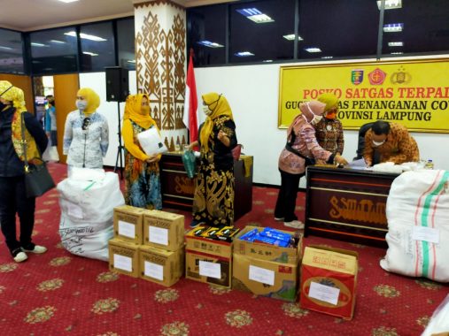 ACT Lampung Salurkan Bantuan dari Artis Nuri Maulida Berupa Alat Pelindung Diri ke Sejumlah Rumah Sakit