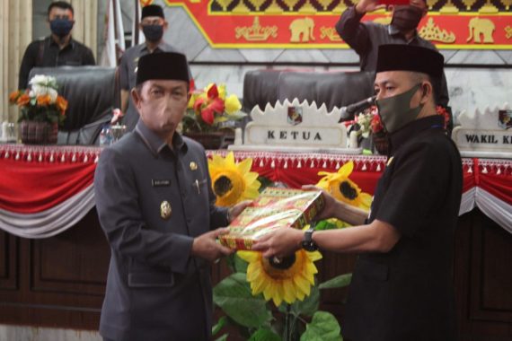 DPRD Lampung Utara Gelar Paripurna dengan Protokol Pencegahan Covid-19