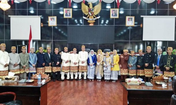 Antoni Imam Kunjungi Warga Tak Mampu, Kepala Dusun 7 Desa Kotadalam Sidomulyo dan Warga Janji Bantu Perbaiki Rumah Toimin