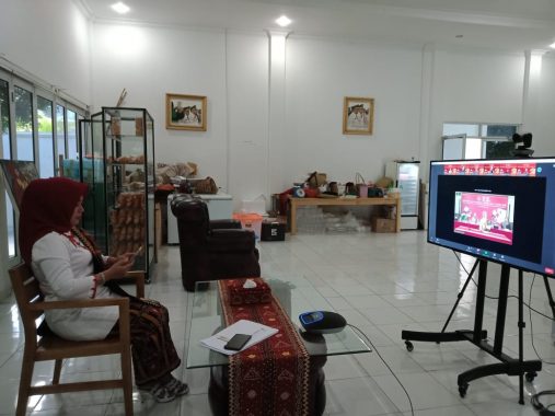 Kornelia Umar Ahmad Ikuti Munas Dekranas Secara Virtual