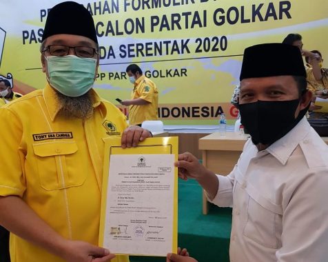 Pilkada Lampung Selatan: Tony-Antoni Resmi Terima Form B1.KWK dari Partai Golkar