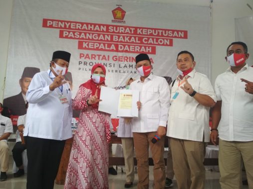 Partai Gerindra Serahkan B1 KWK, Dukungan Eva Dwiana-Dedi Amrullah di Pilkada Bandar Lampung Bertambah