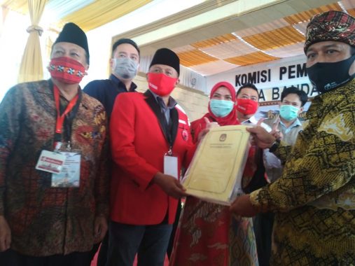 Pilkada Bandar Lampung: Berkas Pendaftaran Eva-Deddy Dinyatakan Lengkap, Wiyadi Jadi Ketua Tim Pemenangan