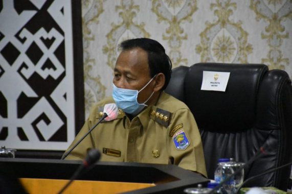 Kunjungan Kerja Ke Lampung Selatan, Gubernur Lampung Serahkan Bantuan Puluhan Ribu Ternak Unggas