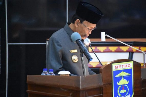 Forum Peduli Pendidikan Lampung Sesalkan Pencopotan Kepala SMPN 16 Bandar Lampung Purwadi oleh Herman HN