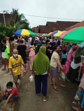 Inafis Polres Tanggamus dan Polsek Talang Padang Identifikasi Kebakaran 4 Kios di Pasar Talang Padang