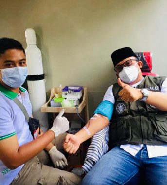 Harlah NU, Ardito Wijaya Donorkan Darah dan Ajak Masyarakat Lampung Tengah Saling Berbagi