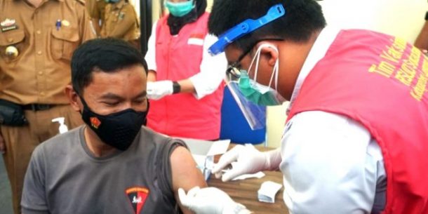Harlah NU, Ardito Wijaya Donorkan Darah dan Ajak Masyarakat Lampung Tengah Saling Berbagi