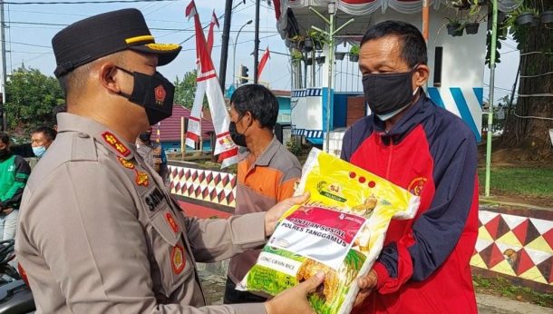 Nanang Ermanto Dampingi Menko Perekonomian Airlangga Hartarto Tinjau Pelaksanaan PPKM di Lampung Selatan