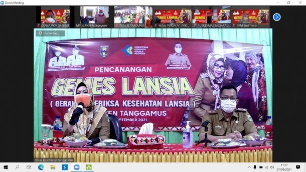 Dewi Handajani Canangkan Gemes Lansia di Kabupaten Tanggamus