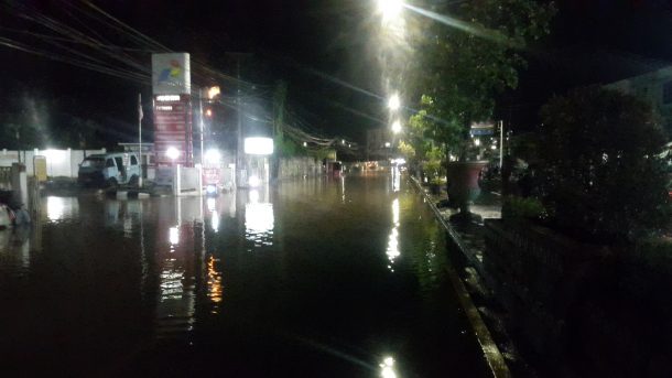 Hujan Deras di Bandar Lampung, Ruas Jalan ZA Pagaralam di Rajabasa Nunyai Tergenang