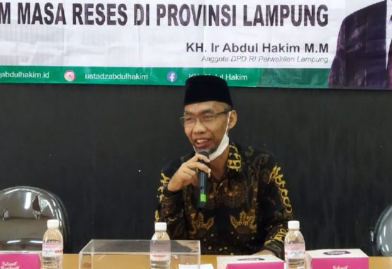 Abdul Hakim Serap Aspirasi di Kampung Fajar Bulan Lamteng, Warga Lapor Jalan Rusak
