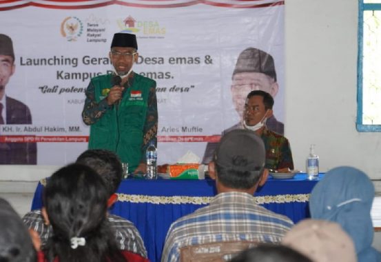 Bersama Polda Lampung, Abdul Hakim Resmikan Kuliah Perdana Kampus Desa Emas di Jabung